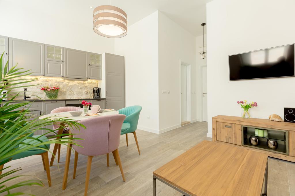 Hedera Estate, Hedera A2 *